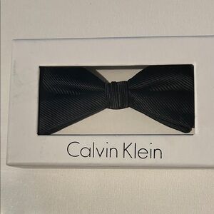 Calvin Klein Black Textured Bow Tie